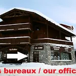 Apartment Vanoise - Location: Belle Vue, 4 Personnes Chaleureux, Centre Station Mae-9047 *