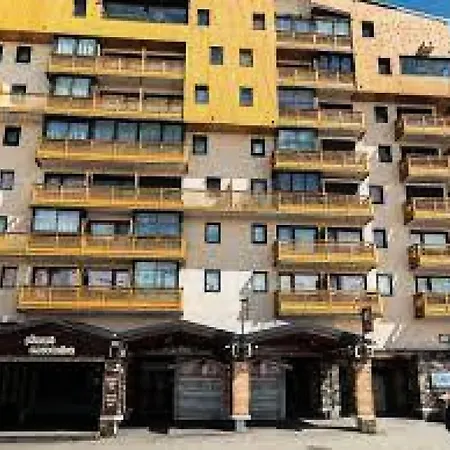 Apartament Vanoise - Location: Belle Vue, 4 Personnes Chaleureux, Centre Station Mae-9047