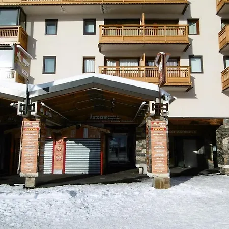Vanoise - Location: Belle Vue, 4 Personnes Chaleureux, Centre Station Mae-9047 *