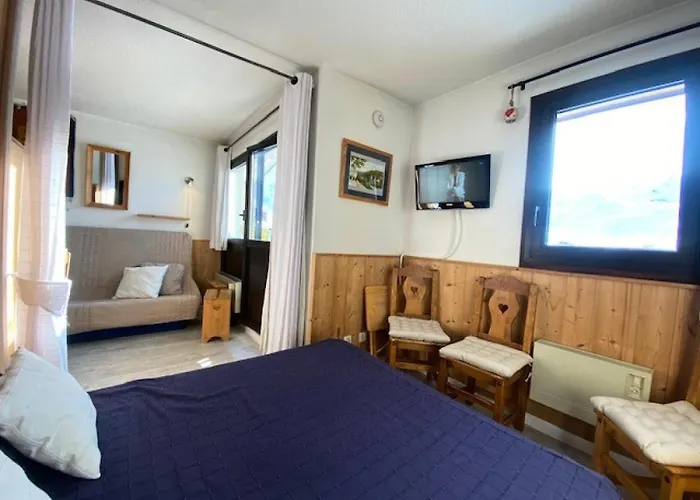 Vanoise - Location: Belle Vue, 4 Personnes Chaleureux, Centre Station Mae-9047 * Val Thorens
